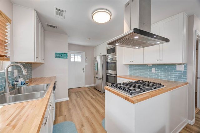 521 Woodhaven, Ingleside, TX 78362