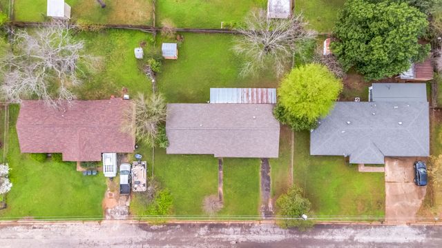 117 Cedar Heights Drive, Palestine, TX 75803