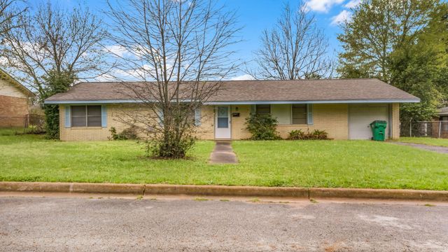 117 Cedar Heights Drive, Palestine, TX 75803