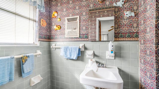 117 Cedar Heights Drive, Palestine, TX 75803