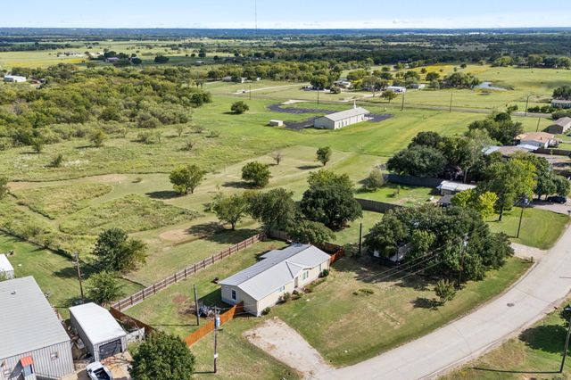 9358 Running Bear Road, Aubrey, TX 76227