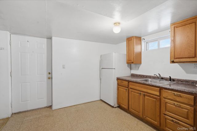 332 Delaware Avenue, Bay Shore, NY 11706