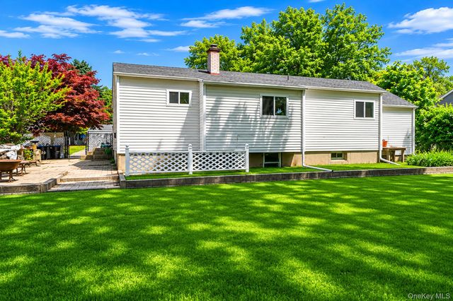 332 Delaware Avenue, Bay Shore, NY 11706