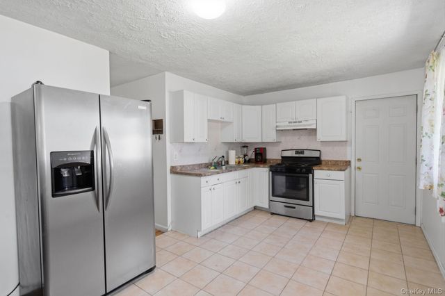 332 Delaware Avenue, Bay Shore, NY 11706