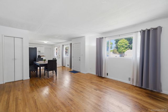 332 Delaware Avenue, Bay Shore, NY 11706