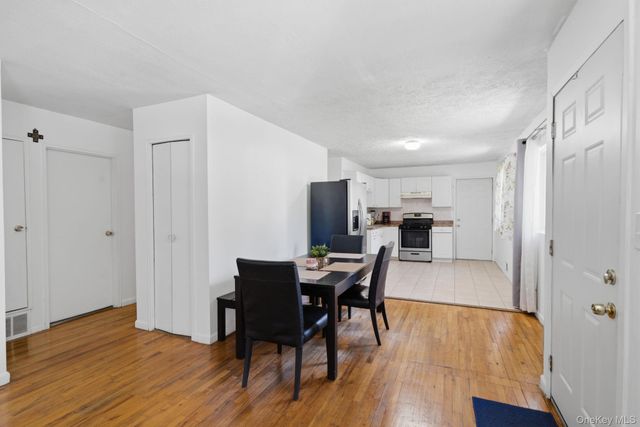 332 Delaware Avenue, Bay Shore, NY 11706