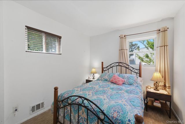 332 Delaware Avenue, Bay Shore, NY 11706