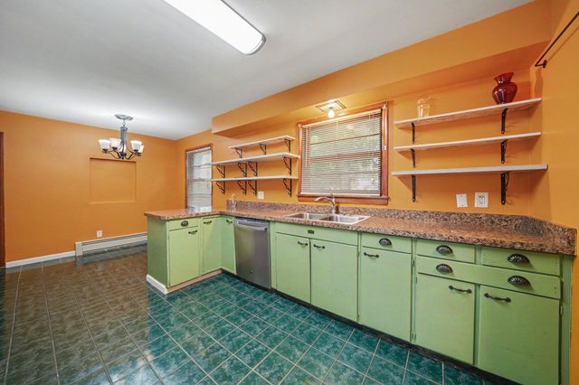 215 Wren Place, Trail Creek, IN 46360