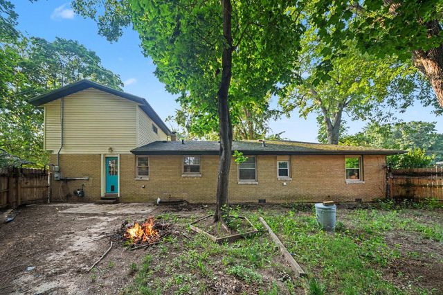 215 Wren Place, Trail Creek, IN 46360