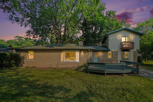 215 Wren Place, Trail Creek, IN 46360