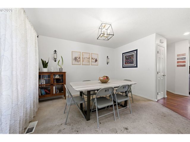 15278 Se VIEW MEADOWS Ln, Milwaukie, OR 97267