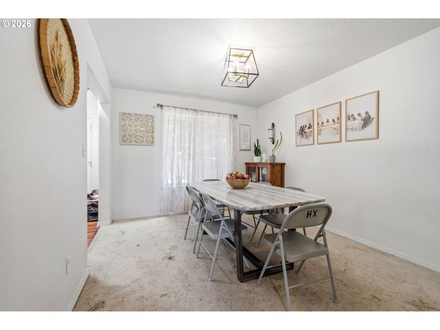 15278 Se VIEW MEADOWS Ln, Milwaukie, OR 97267