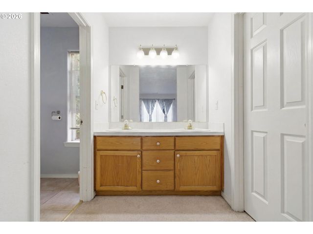 15278 Se VIEW MEADOWS Ln, Milwaukie, OR 97267
