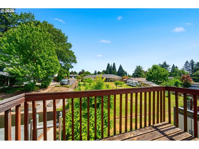 15278 Se VIEW MEADOWS Ln, Milwaukie, OR 97267