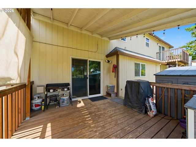 15278 Se VIEW MEADOWS Ln, Milwaukie, OR 97267