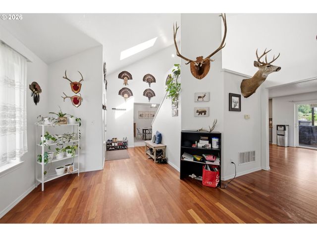 15278 Se VIEW MEADOWS Ln, Milwaukie, OR 97267