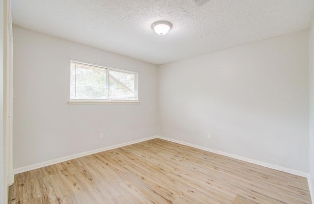 2046 Lexington Woods Drive, Spring, TX 77373