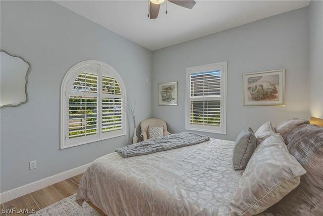 3420 Bedford CT, Naples, FL 34112