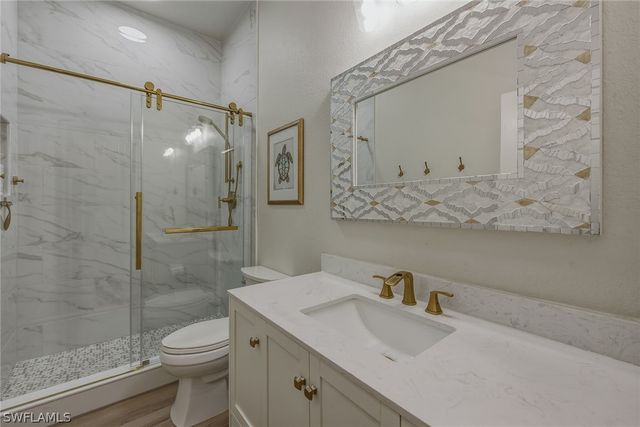 3420 Bedford CT, Naples, FL 34112