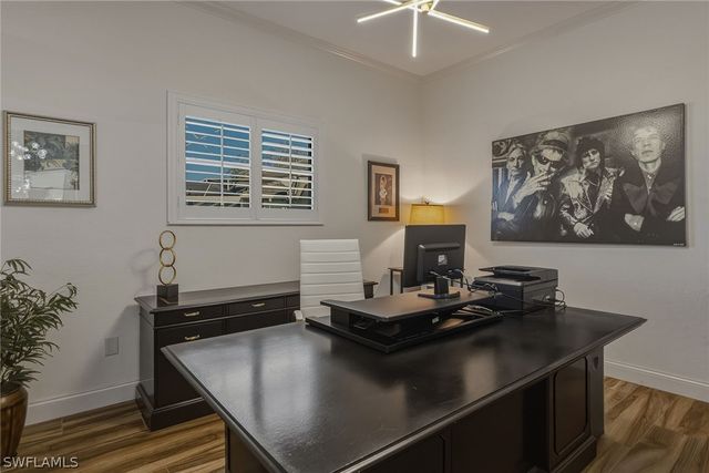 3420 Bedford CT, Naples, FL 34112