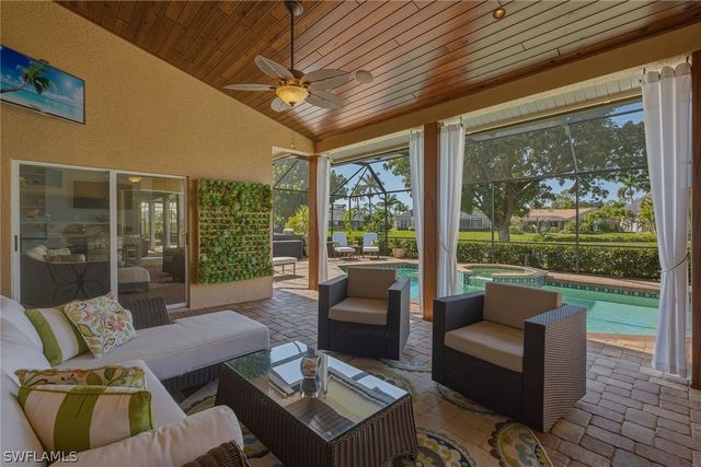 3420 Bedford CT, Naples, FL 34112