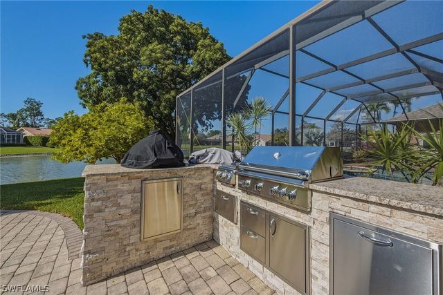 3420 Bedford CT, Naples, FL 34112