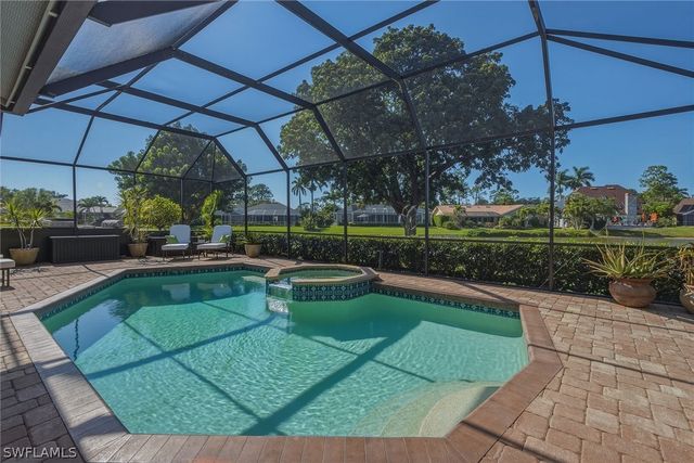3420 Bedford CT, Naples, FL 34112