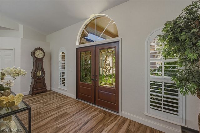 3420 Bedford CT, Naples, FL 34112