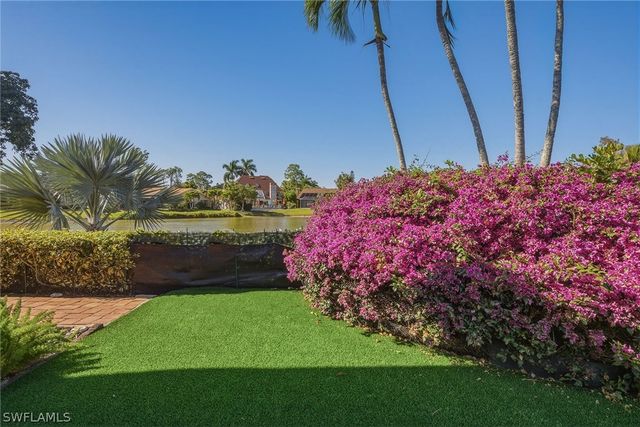 3420 Bedford CT, Naples, FL 34112