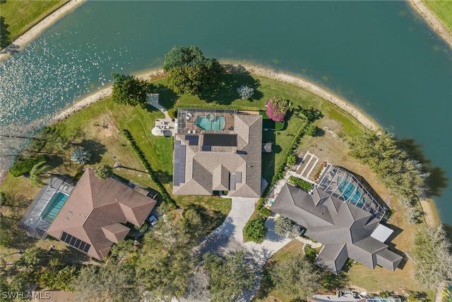 3420 Bedford CT, Naples, FL 34112