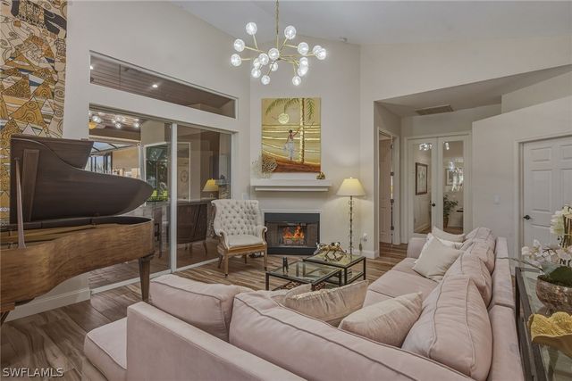 3420 Bedford CT, Naples, FL 34112