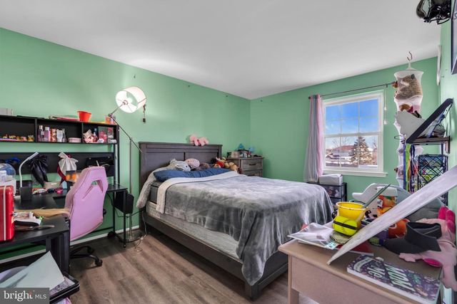 9 HONEY LOCUST LN, Mount Holly, NJ 08060