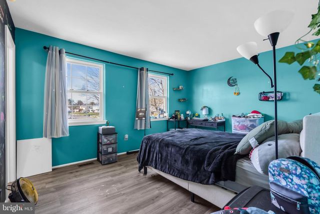 9 HONEY LOCUST LN, Mount Holly, NJ 08060