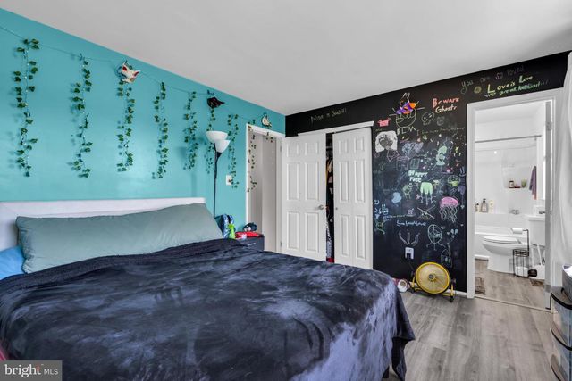 9 HONEY LOCUST LN, Mount Holly, NJ 08060