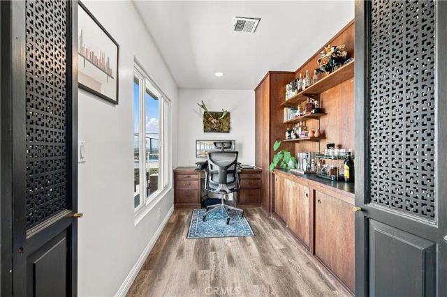 4229 Don Diablo, Los Angeles, CA 90008
