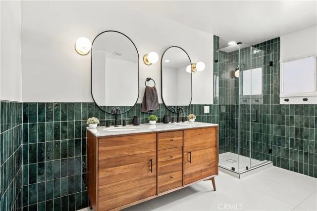 4229 Don Diablo, Los Angeles, CA 90008
