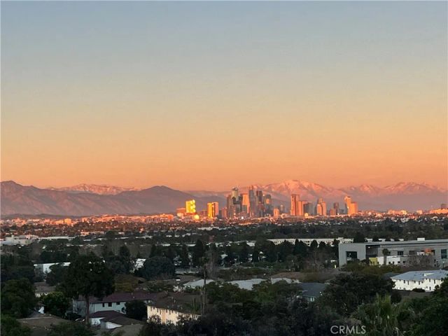 4229 Don Diablo, Los Angeles, CA 90008