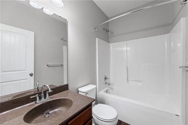 14229 S Landon Street, Olathe, KS 66061