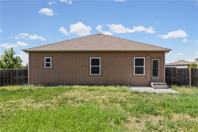 14229 S Landon Street, Olathe, KS 66061