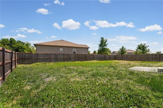 14229 S Landon Street, Olathe, KS 66061