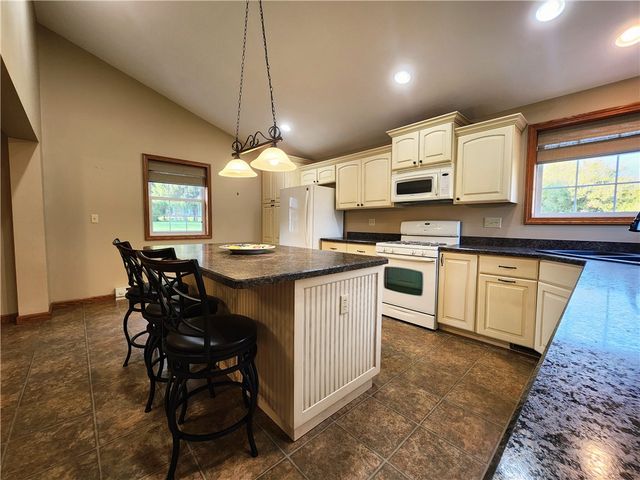 289 Scotland Ln, Union Twp, PA 16101