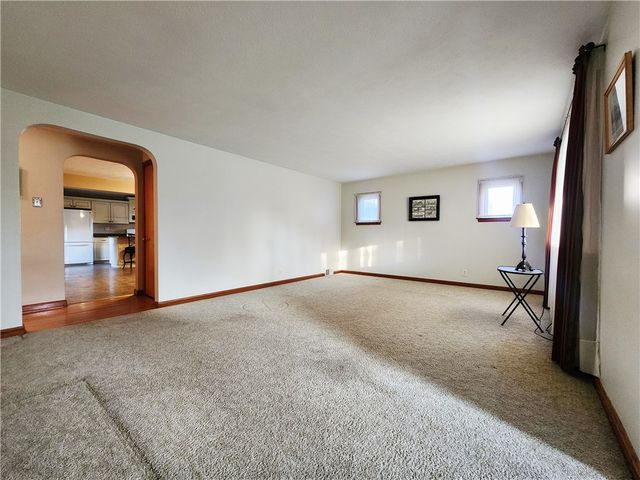 289 Scotland Ln, Union Twp, PA 16101