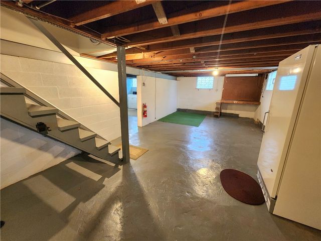 289 Scotland Ln, Union Twp, PA 16101