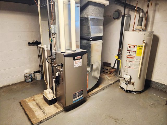 289 Scotland Ln, Union Twp, PA 16101