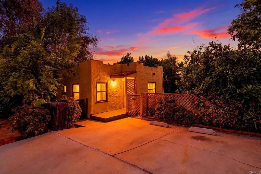 3211 Menlo Avenue, San Diego, CA 92105