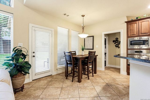 8931 Cimarron Rte, San Antonio, TX 78255