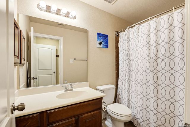 8931 Cimarron Rte, San Antonio, TX 78255