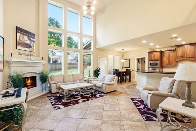 8931 Cimarron Rte, San Antonio, TX 78255