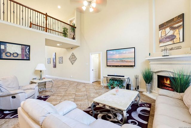 8931 Cimarron Rte, San Antonio, TX 78255