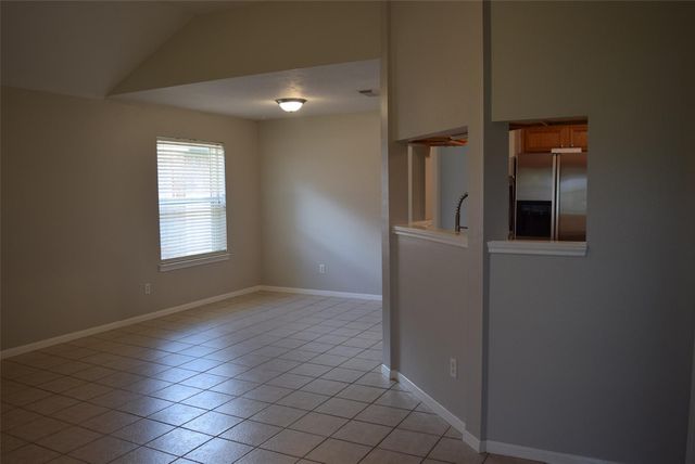 18130 Beaverdell Drive, Tomball, TX 77377